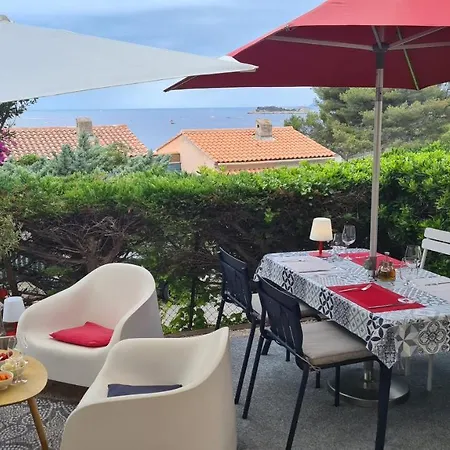 公寓 Vue Mer, Appartement Vue Mer Avec Jardin A 100 M De La Plage !!! *
